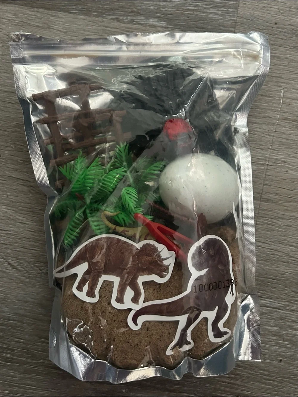 Dinosaur Reptile Play Kinetic Sand Kit with Volcano and Dinosaur Toys